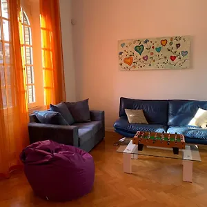https://casa-nerone.it-romehotels.com